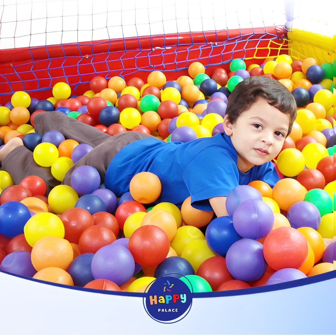 Piscina de Bolinhas colorida para festas infantis